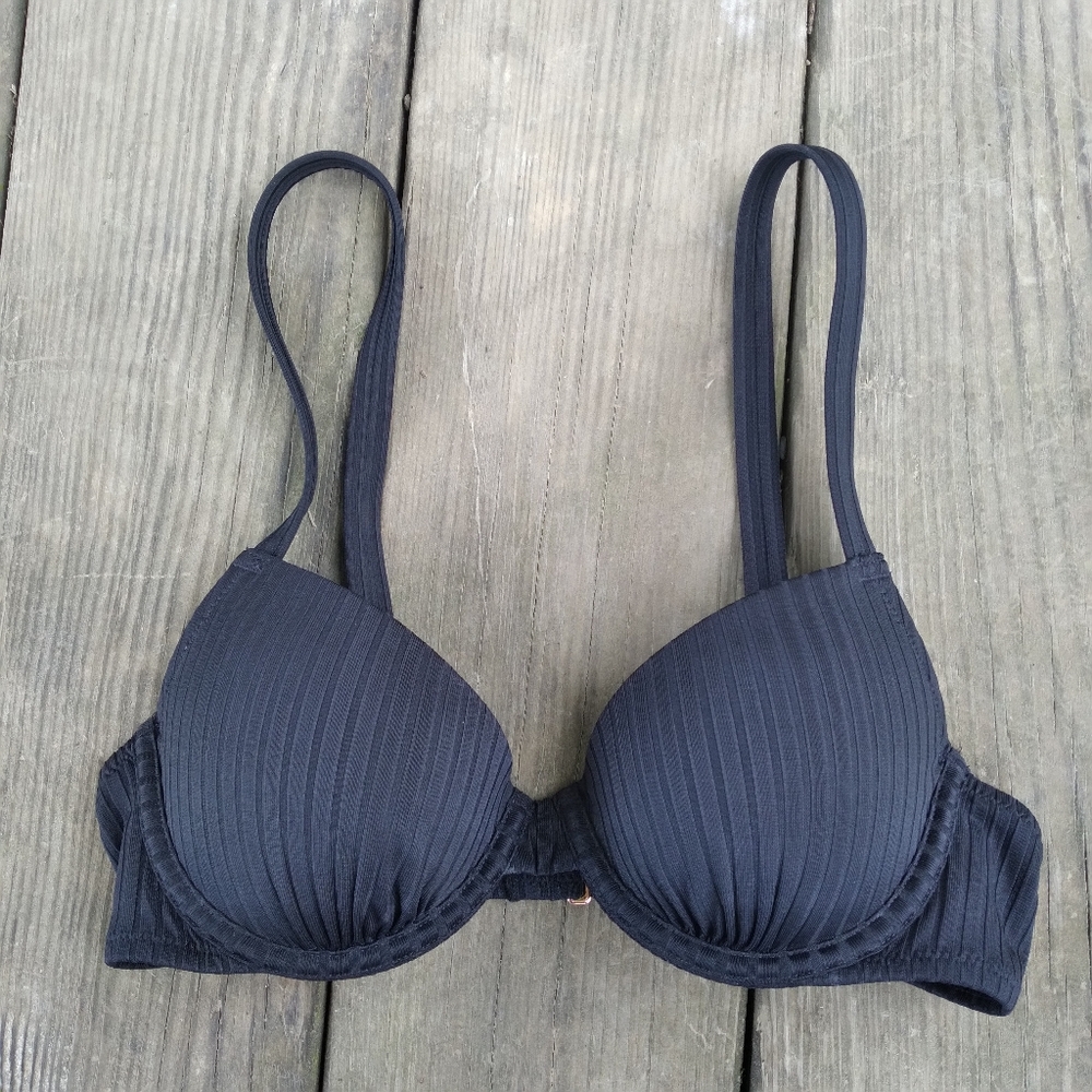 NWOT - Black Ribbed Pushup Bikini Top